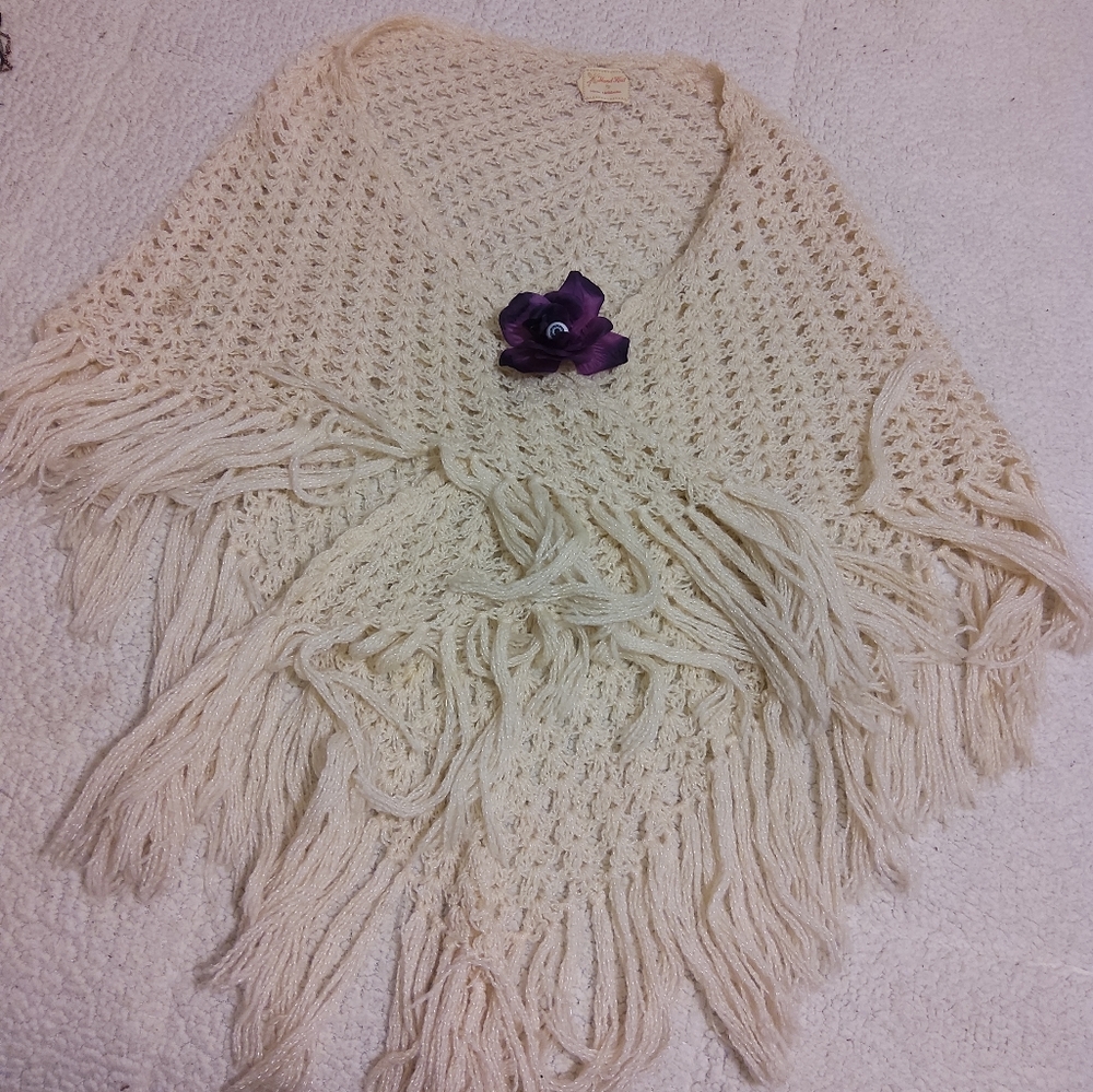 Gorgeous Vintage Hand knit Sparkle Shawl  O/S